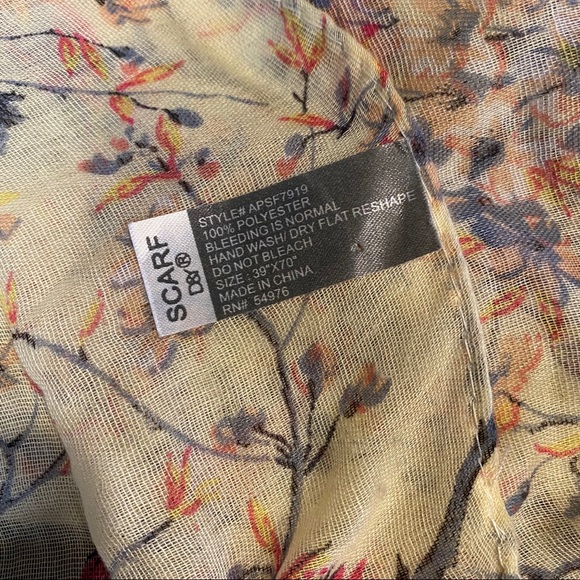 Bird Infinity Scarf - Picture 4 of 4